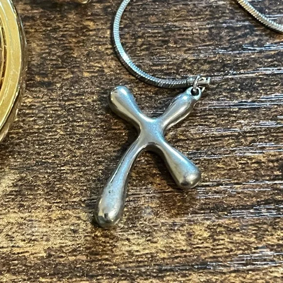 Lot of untested / broken watches and watch accessories